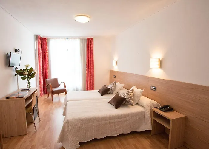 فندق Don Manuel 4*