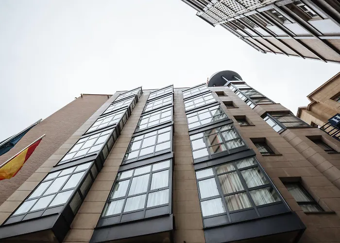 فندق Don Manuel خيخون